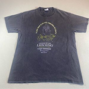 Vintage Lion king fantasyland 2001 cast member shirt Hanes medium